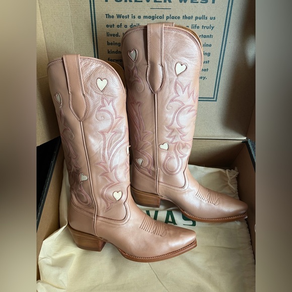 🔥NWT LIMITED RELEASE Tecovas Annie Hearts Pink Snip Toe Cowgirl Boots - Picture 3 of 5